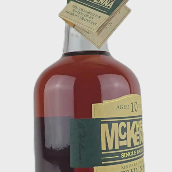 Henry McKenna Bourbon - 10 Year Old Single Barrel 75cl & Chocolate Gift